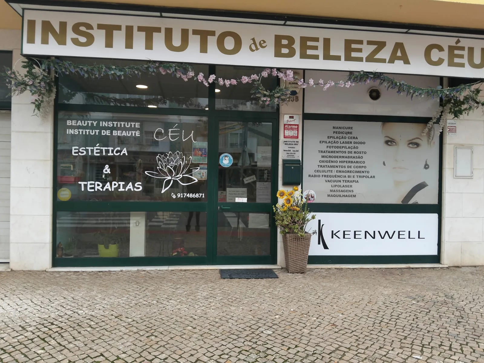 Fachada da Quanticura no Instituto de Beleza Céu em São Brás de Alportel