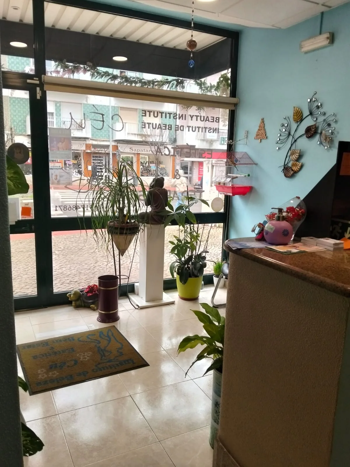 Interior da entrada da Quanticura em São Brás de Alportel
